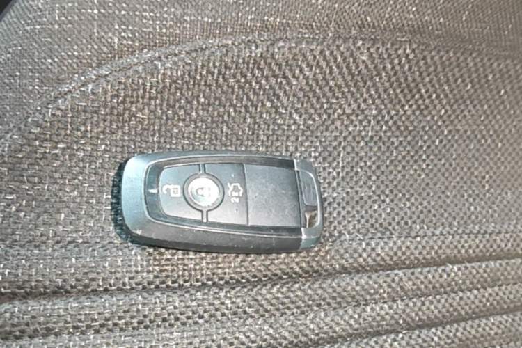 Used Ford Focus 2020 Sedan EcoBoost 180 Automatic Trend Edition Vehicle Key
