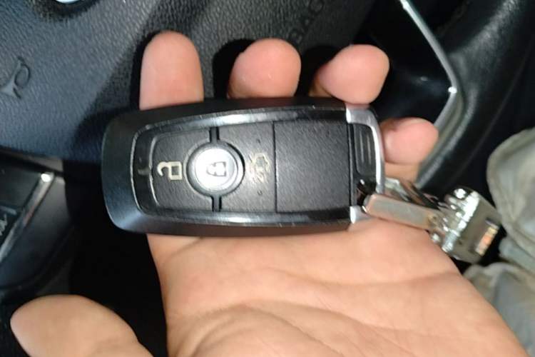 Used Ford Focus 2020 Sedan EcoBoost 180 Automatic Trend Edition Vehicle Key