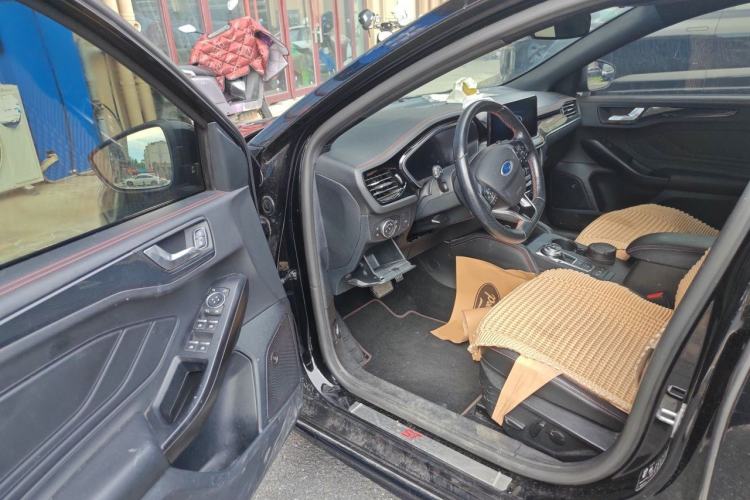 Used Ford Focus 2021 Sedan EcoBoost 180 Automatic ST Line Driver Seat