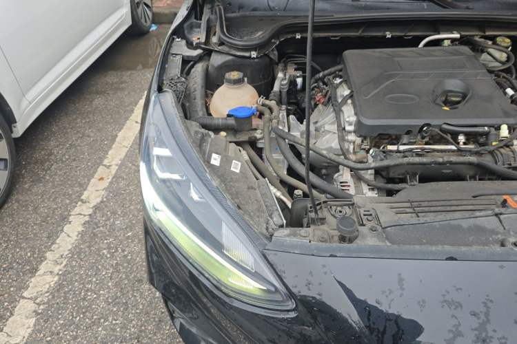 Used Ford Focus 2021 Hatchback EcoBoost 180 Automatic ST Line Engine Bay Right