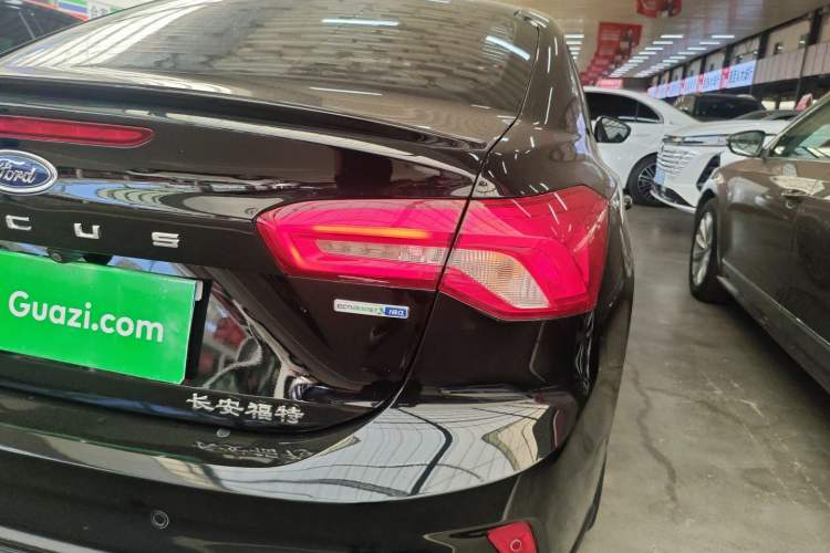 Used Ford Focus 2021 Sedan EcoBoost 180 Automatic ST Line Exterior 1