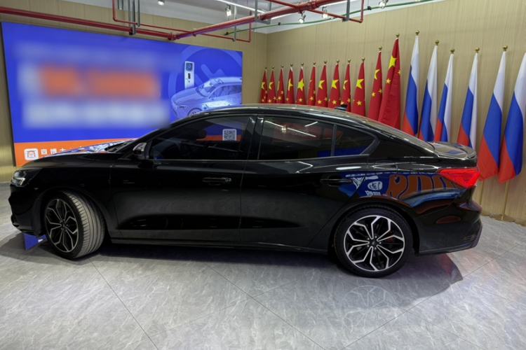 Used Ford Focus 2021 Sedan EcoBoost 180 Automatic ST Line Exterior 3