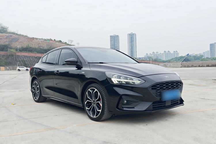 Used Ford Focus 2021 Sedan EcoBoost 180 Automatic ST Line Exterior 5