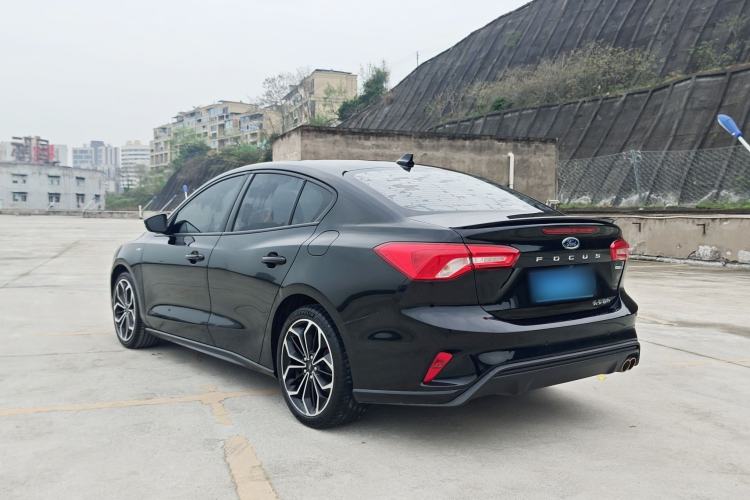 Used Ford Focus 2021 Sedan EcoBoost 180 Automatic ST Line Exterior 7