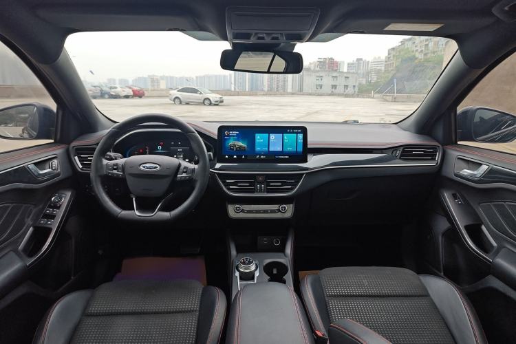 Used Ford Focus 2021 Sedan EcoBoost 180 Automatic ST Line Interior 2