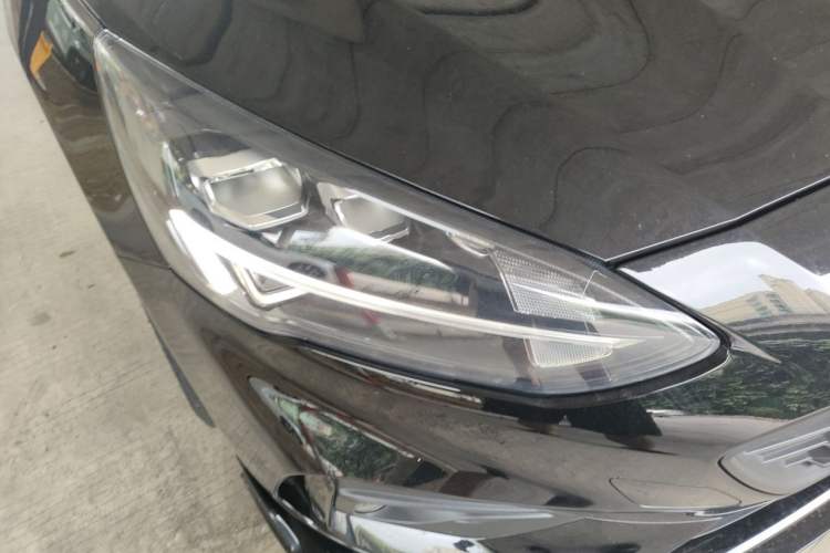 Used Ford Focus 2021 Hatchback EcoBoost 180 Automatic ST Line Right Front Headlight