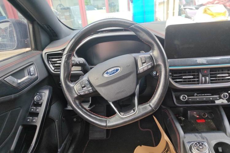 Used Ford Focus 2021 Sedan EcoBoost 180 Automatic ST Line Steering Wheel