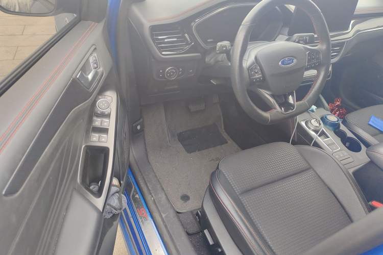 Used Ford Focus 2021 Sedan EcoBoost 180 Automatic ST Line Driver Seat
