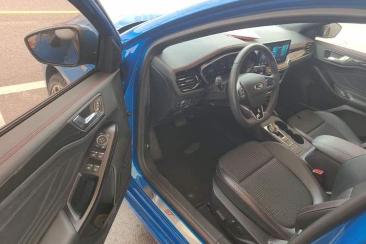 Used Ford Focus 2021 Sedan EcoBoost 180 Automatic ST Line Driver Seat