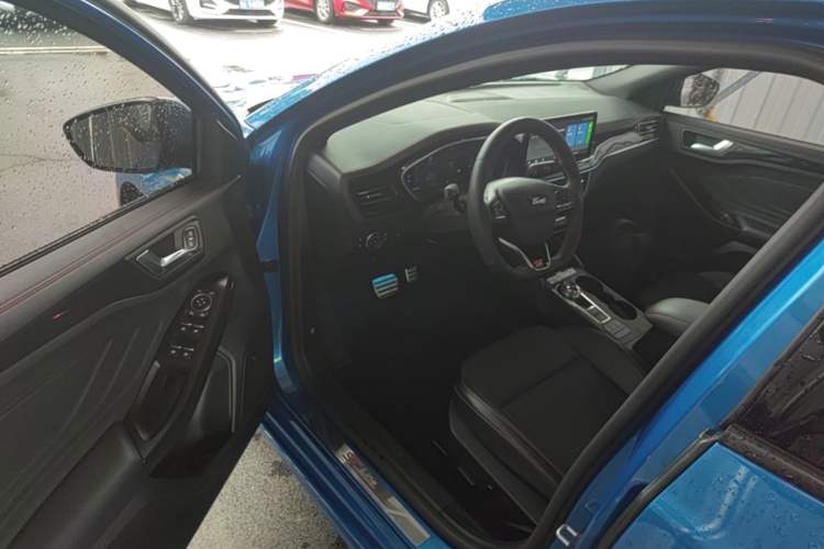Used Ford Focus 2021 Sedan EcoBoost 180 Automatic ST Line Driver Seat