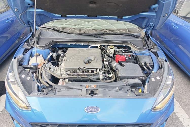 Used Ford Focus 2021 Sedan EcoBoost 180 Automatic ST Line Engine Bay
