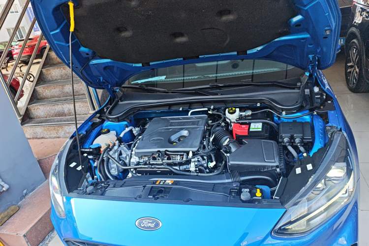 Used Ford Focus 2021 Hatchback EcoBoost 180 Automatic ST Line Engine Bay