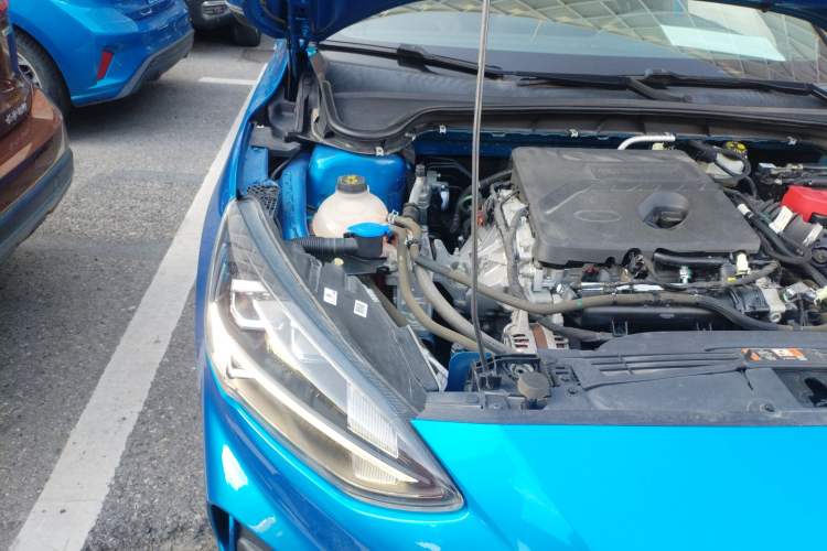 Used Ford Focus 2021 Hatchback EcoBoost 180 Automatic ST Line Engine Bay Right