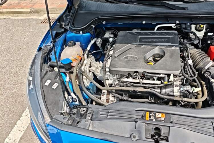 Used Ford Focus 2021 Sedan EcoBoost 180 Automatic ST Line Engine Bay Right