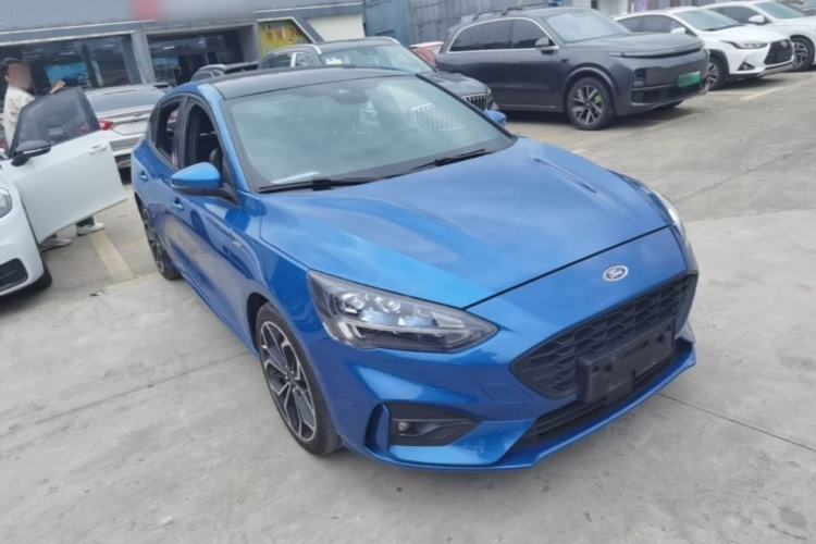 Used Ford Focus 2021 Sedan EcoBoost 180 Automatic ST Line Exterior 1