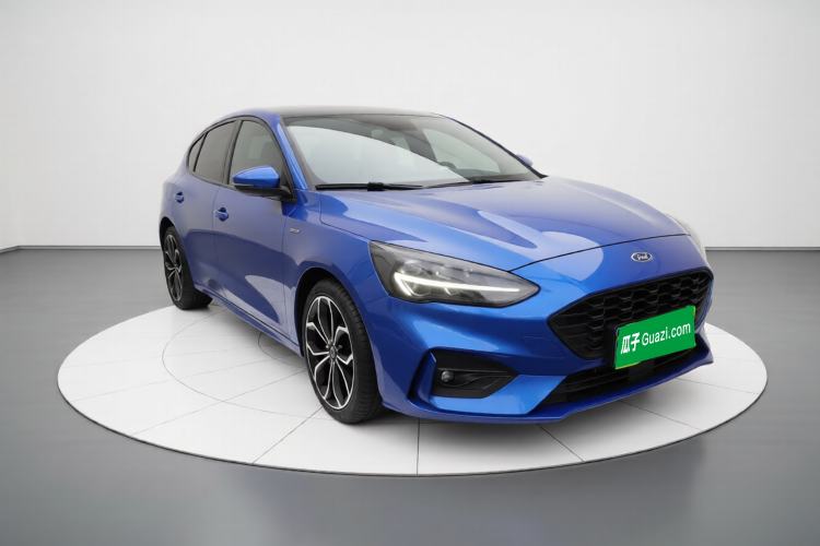 Used Ford Focus 2021 Hatchback EcoBoost 180 Automatic ST Line Exterior 2