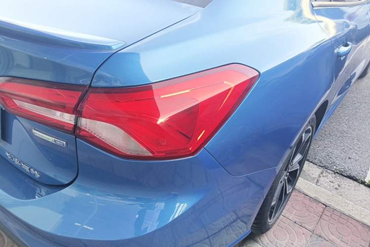 Used Ford Focus 2021 Sedan EcoBoost 180 Automatic ST Line Exterior 3