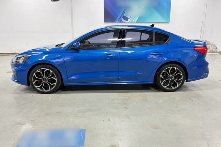 Used Ford Focus 2021 Sedan EcoBoost 180 Automatic ST Line Exterior 3