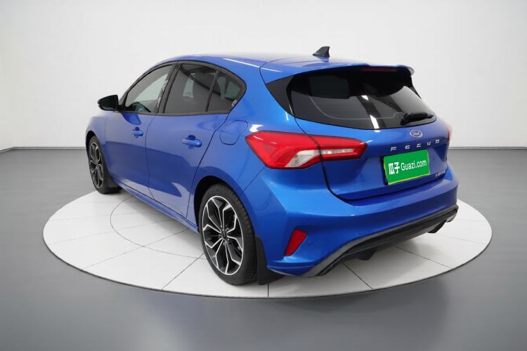Used Ford Focus 2021 Hatchback EcoBoost 180 Automatic ST Line Exterior 3
