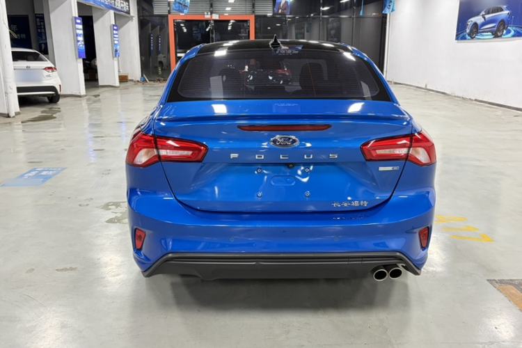 Used Ford Focus 2021 Sedan EcoBoost 180 Automatic ST Line Exterior 5