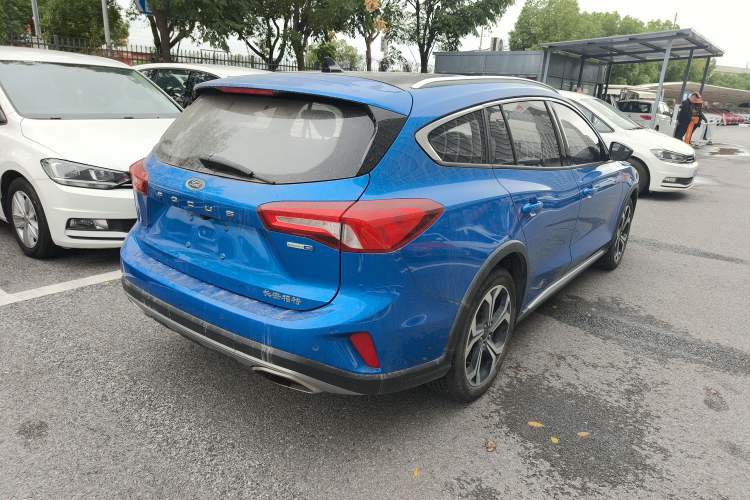 Used Ford Focus 2021 EcoBoost 180 Automatic Hunter Edition Exterior 5