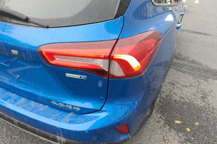 Used Ford Focus 2021 EcoBoost 180 Automatic Hunter Edition Exterior 6