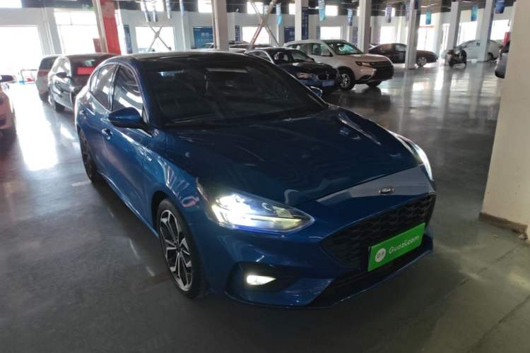 Used Ford Focus 2021 Sedan EcoBoost 180 Automatic ST Line Front Right 45 Deg