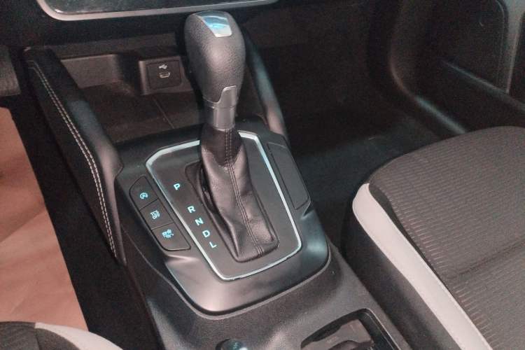 Used Ford Focus 2021 Sedan 1.5L Automatic Sharp Edition Gear Lever