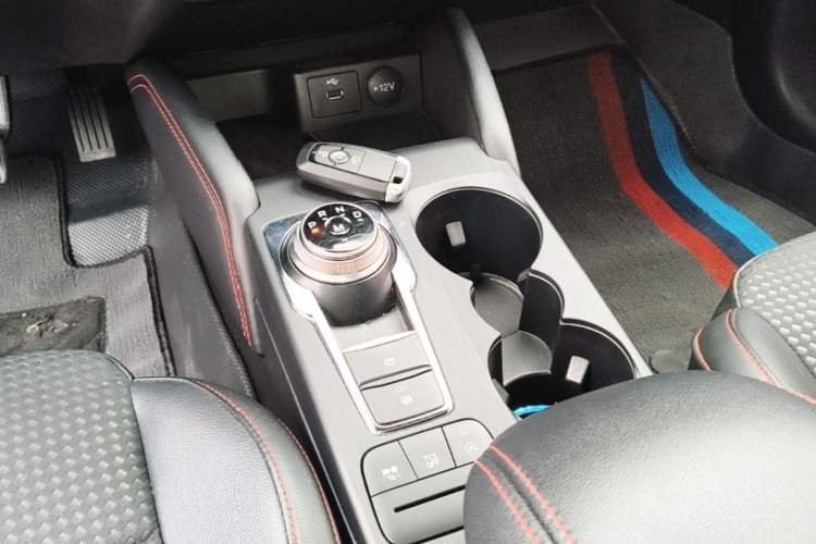 Used Ford Focus 2021 Sedan EcoBoost 180 Automatic ST Line Gear Lever