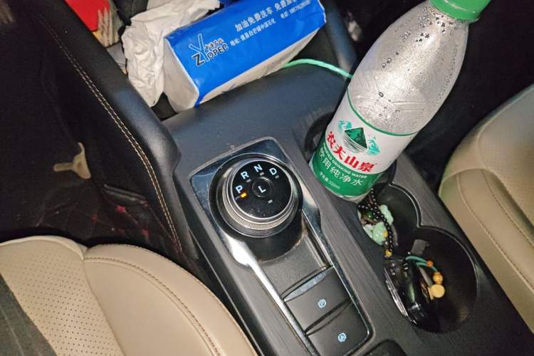 Used Ford Focus 2021 Sedan EcoBoost 180 Automatic Trendy Model Gear Lever