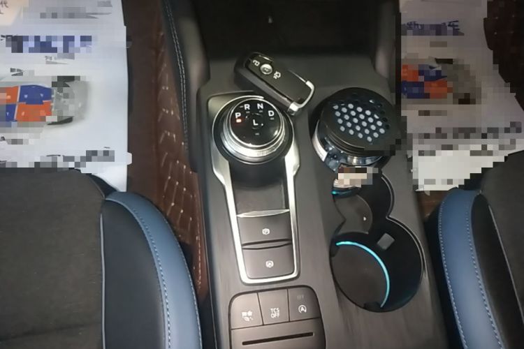 Used Ford Focus 2021 EcoBoost 180 Automatic Hunter Edition Gear Lever