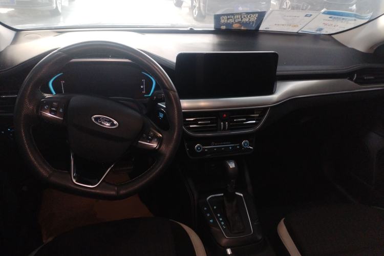 Used Ford Focus 2021 Sedan 1.5L Automatic Sharp Edition Interior 2