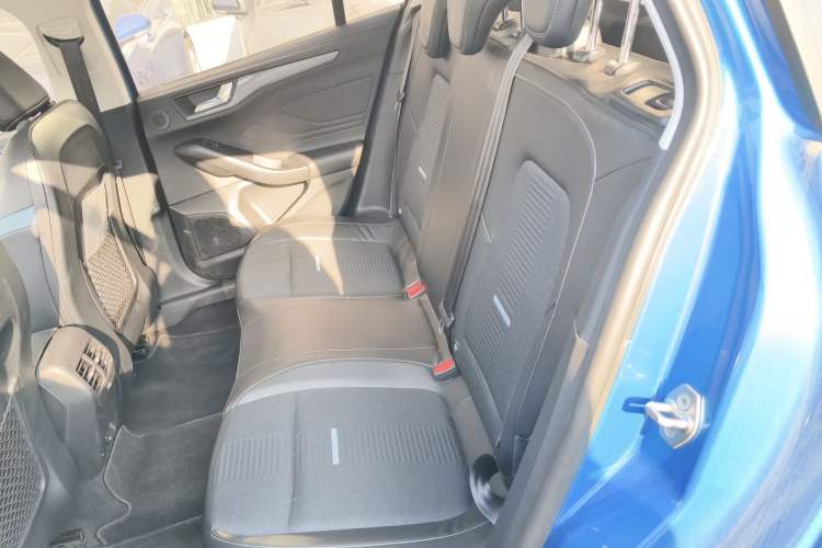 Used Ford Focus 2021 EcoBoost 180 Automatic Hunter Edition Interior 4