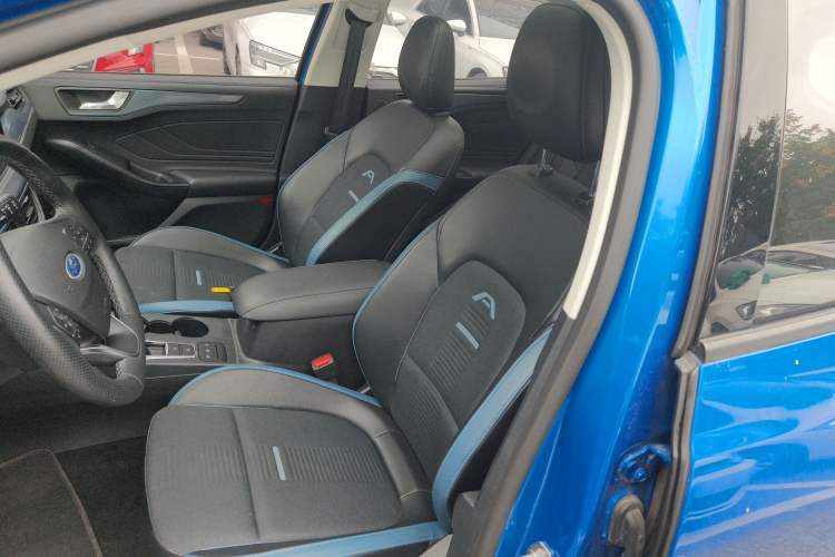 Used Ford Focus 2021 EcoBoost 180 Automatic Hunter Edition Left Front Seat