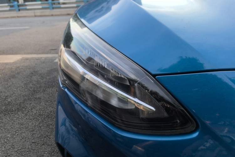 Used Ford Focus 2021 Hatchback EcoBoost 180 Automatic Titanium Edition Right Front Headlight