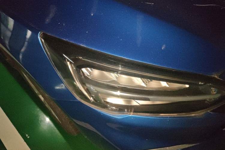 Used Ford Focus 2021 Sedan EcoBoost 180 Automatic Trendy Model Right Front Headlight