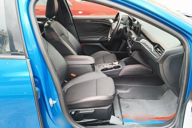 Used Ford Focus 2021 Sedan EcoBoost 180 Automatic ST Line Right Front Seat