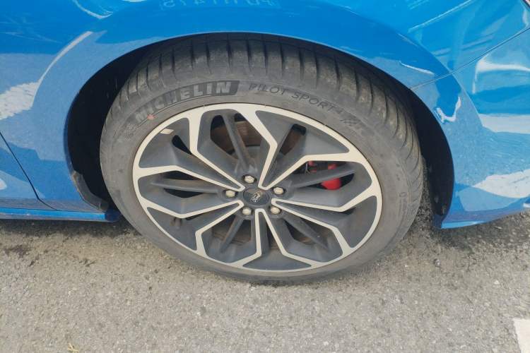 Used Ford Focus 2021 Hatchback EcoBoost 180 Automatic ST Line Right Front Wheel Hub