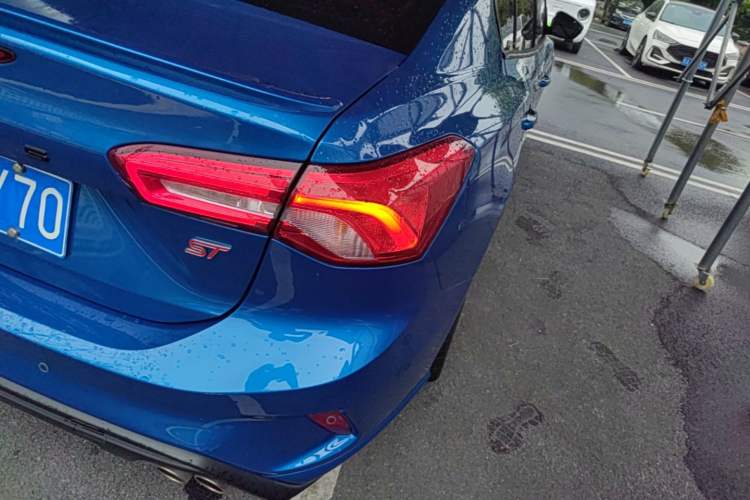 Used Ford Focus 2021 Sedan EcoBoost 180 Automatic ST Line Right Rear Taillight