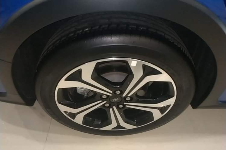 Used Ford Focus 2021 EcoBoost 180 Automatic Hunter Edition Right Rear Wheel Hub
