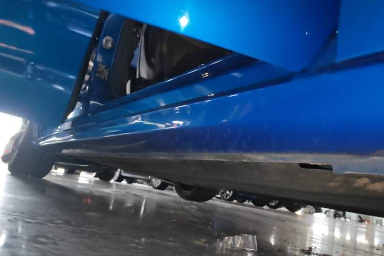Used Ford Focus 2021 Sedan EcoBoost 180 Automatic ST Line Right Side Sill