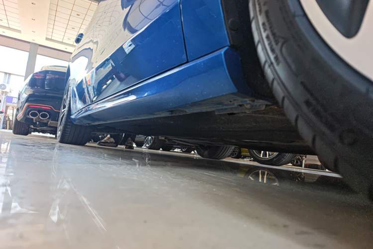 Used Ford Focus 2021 Hatchback EcoBoost 180 Automatic ST Line Right Side Sill