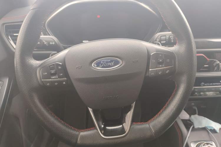 Used Ford Focus 2021 Sedan EcoBoost 180 Automatic ST Line Steering Wheel