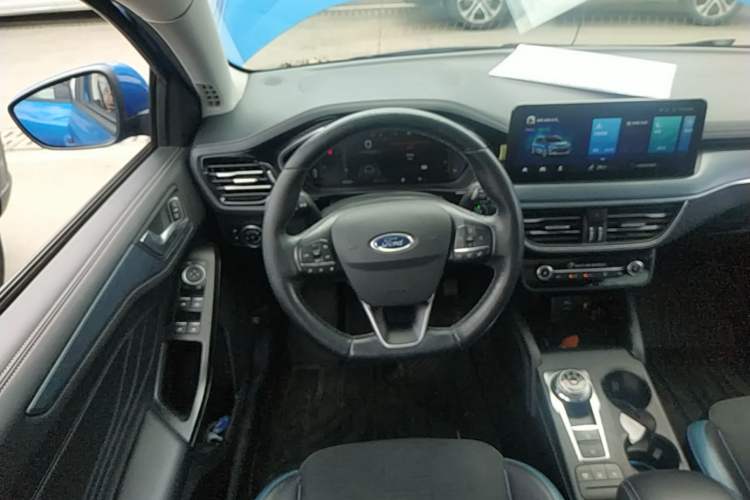 Used Ford Focus 2021 EcoBoost 180 Automatic Hunter Edition Steering Wheel