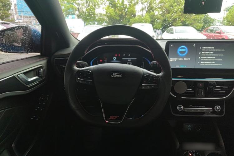 Used Ford Focus 2021 Sedan EcoBoost 180 Automatic ST Line Steering Wheel