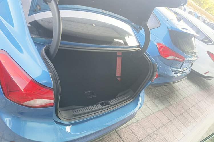Used Ford Focus 2021 Sedan EcoBoost 180 Automatic ST Line Trunk