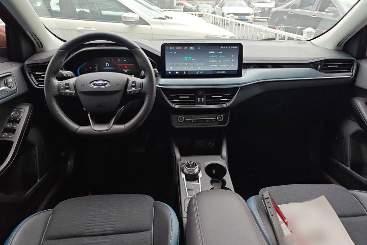 Used Ford Focus 2021 EcoBoost 180 Automatic Hunter Edition Center Console