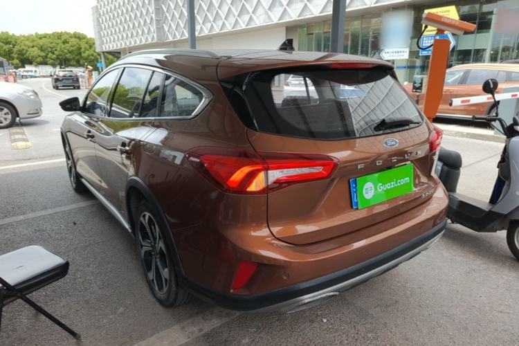 Used Ford Focus 2021 EcoBoost 180 Automatic Hunter Edition Exterior 2