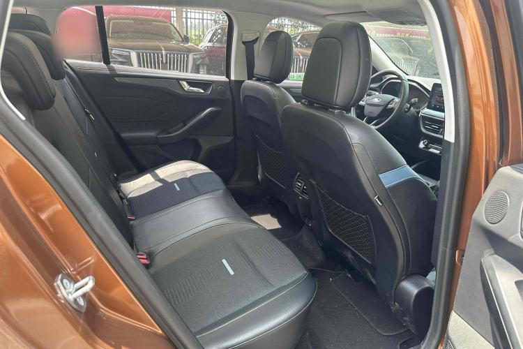 Used Ford Focus 2021 EcoBoost 180 Automatic Hunter Edition Interior 8