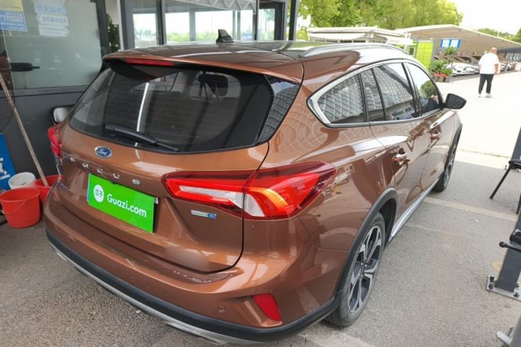 Used Ford Focus 2021 EcoBoost 180 Automatic Hunter Edition Rear Right 45 Deg